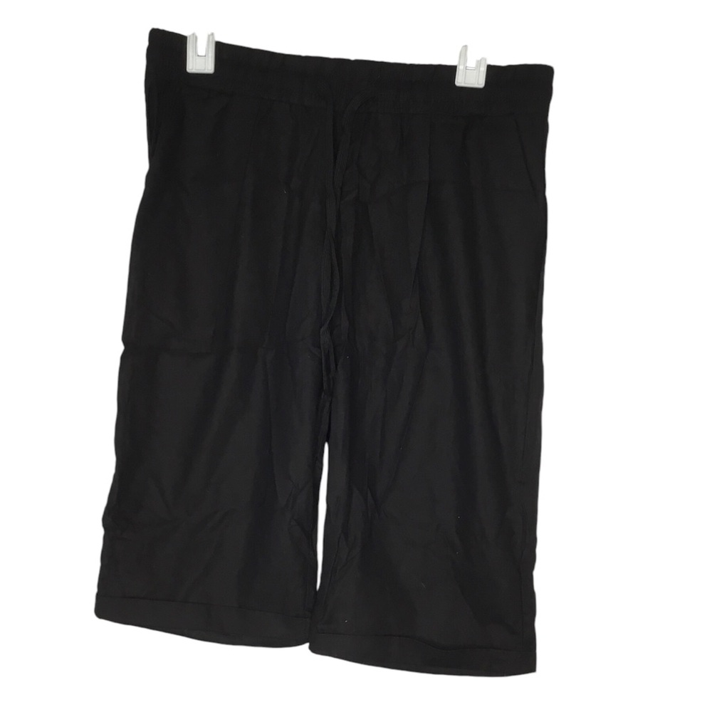Women’s Bermuda Shorts Drawstring Waist - Size XL - NWOT.                    34